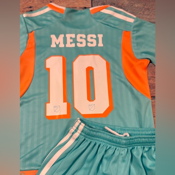MESSI SMALL YOUTH KIDS JERSEY - TEAL MIAMI 3rd JERSEY NWT - AGE 6-7 - Picture 3 of 3